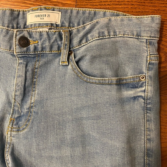 Forever 21 Ripped Skinny Jeans - Picture 5 of 9